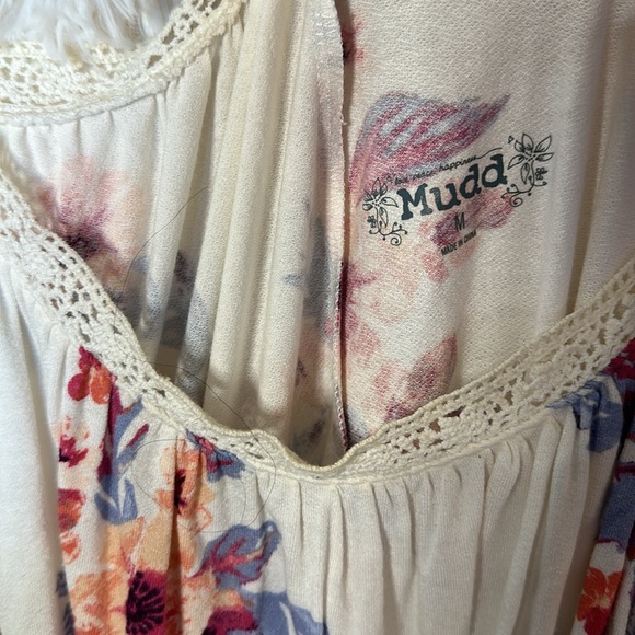 Floral blouse - with off the shoulder details - MEDIUM - Picture 2 of 4